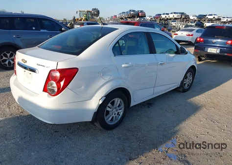 2014 Chevrolet Sonic Lt Auto z USA, uszkodzony, nr VIN 1G1JC5SG7E4126528